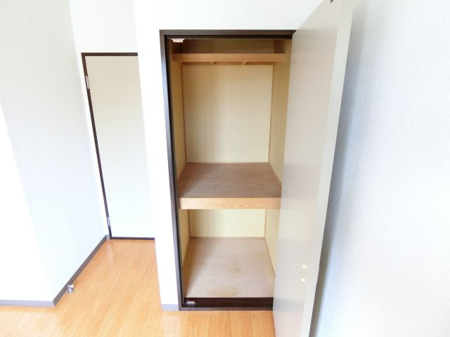 北浦第二ハイツの収納