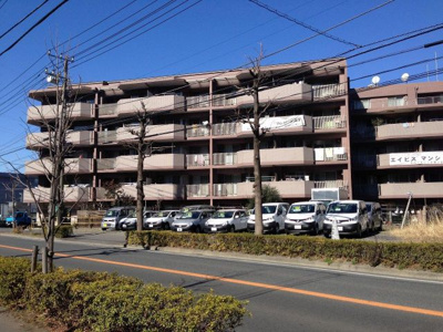 【外観】 | パルミナード高津西 | 玄関ポーチがあるため戸建感覚を味わえます！2階部分・南向き♪