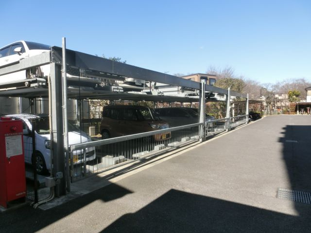 リュール川越の駐車場