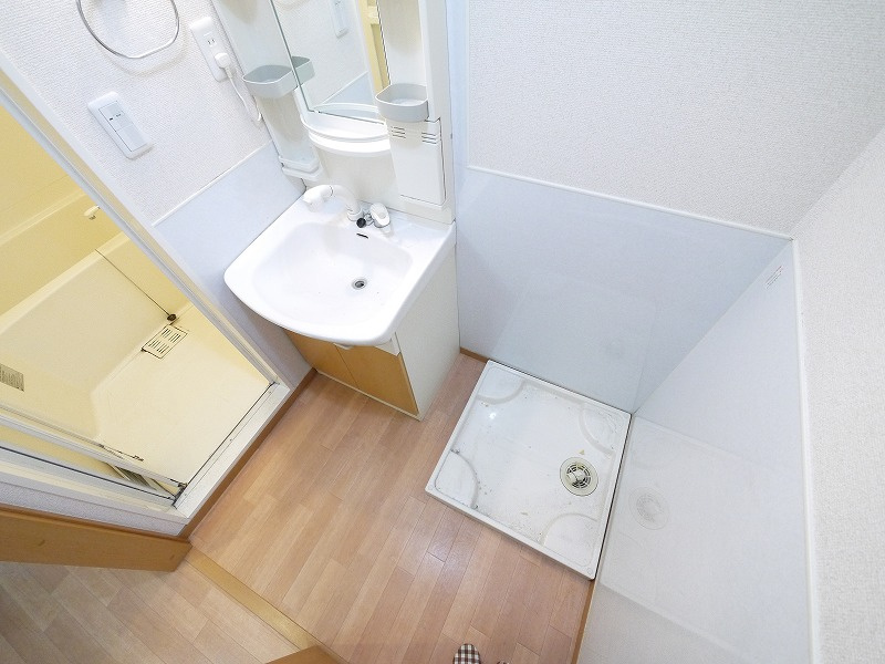 ルンルアン高畑の洗面所|コンパクトで使いやすい洗面所