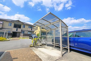 メゾン　シャルム　Ｂ棟のその他共用部分|ゆったりとした駐輪スペース