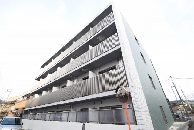 レオ四拾六番館