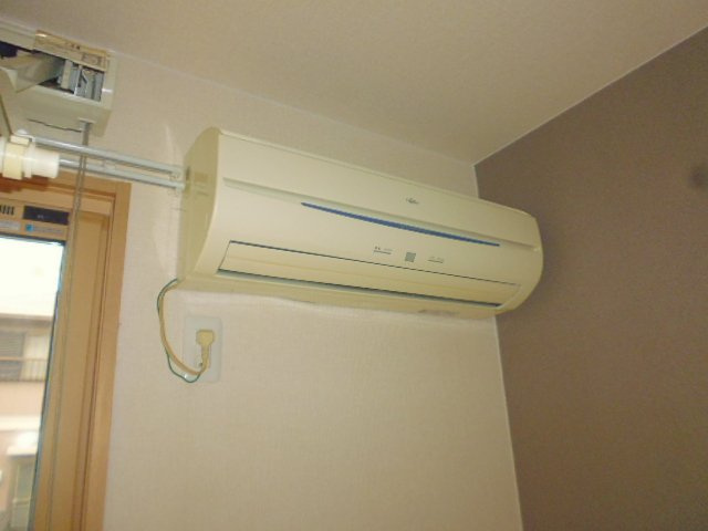 ラルジュ福岡屋　Ｂの設備|エアコン