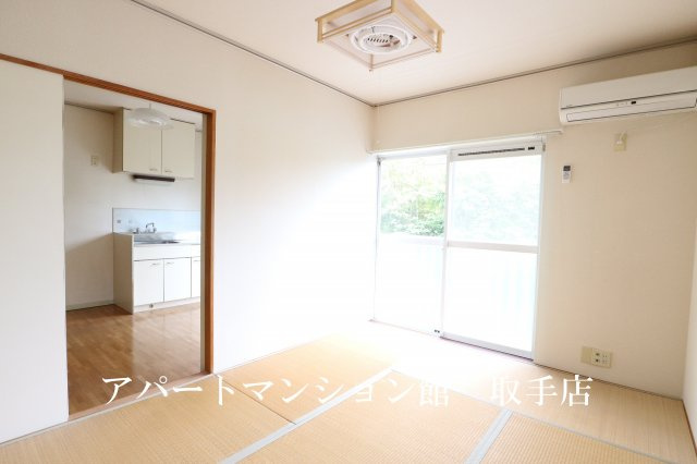 エステートピアグリーンヒルAの和室