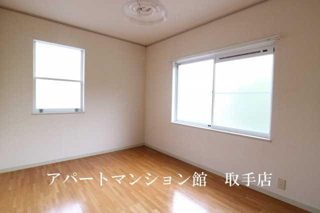 エステートピアグリーンヒルAの居間・リビング