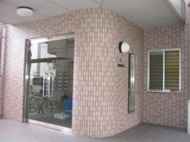 サムデイ高宮 700のエントランス|サムデイ高宮 700 (2LDK)　エントランス