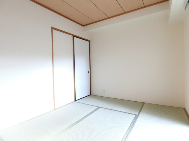 リビオ金剛の和室