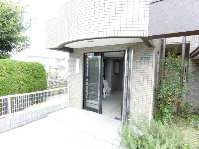リビオ金剛のエントランス