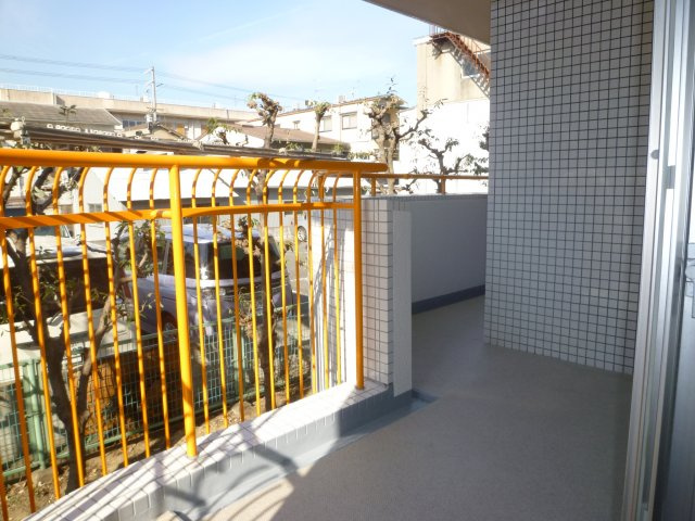 フェリーチェ深江橋２号館のバルコニー