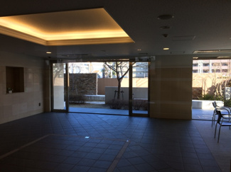 【エントランス】