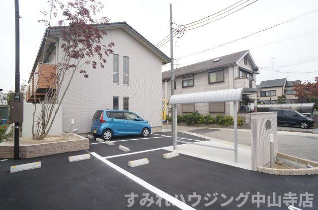 リバーハイツⅡの駐車場
