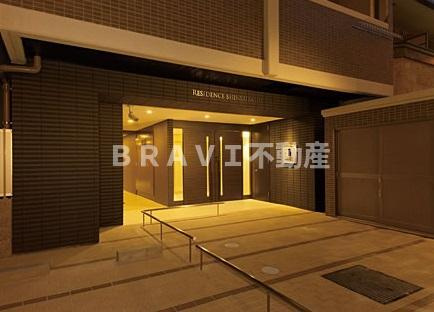 レジデンス心斎橋 BRAVI不動産のエントランス|建物の内部です