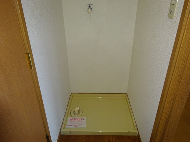 クレストールモリヤBのその他|洗濯機置き場