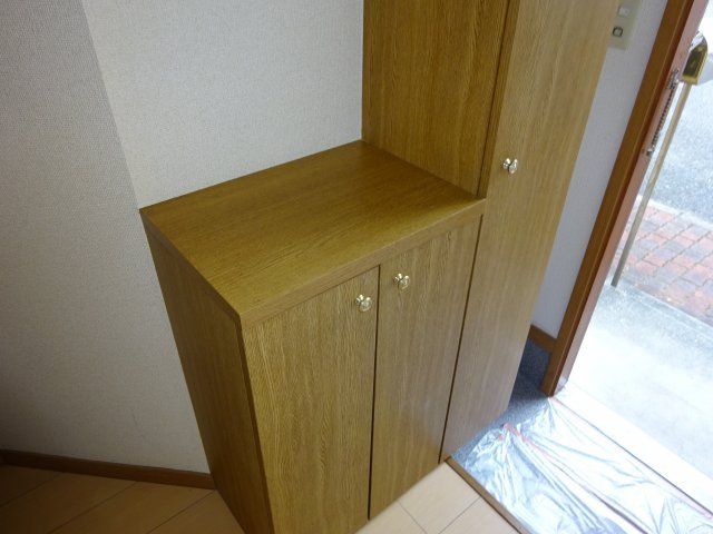 クレストールモリヤBの玄関|シューズボックス