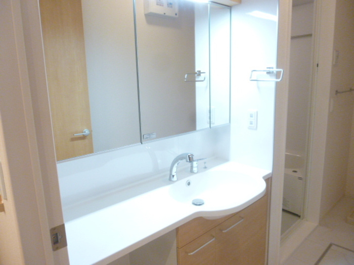 ハーヴェスト コートの独立洗面台