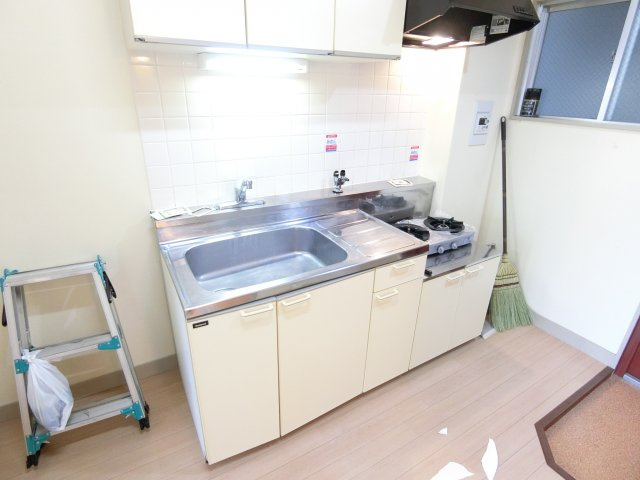中西ハイツⅡのキッチン