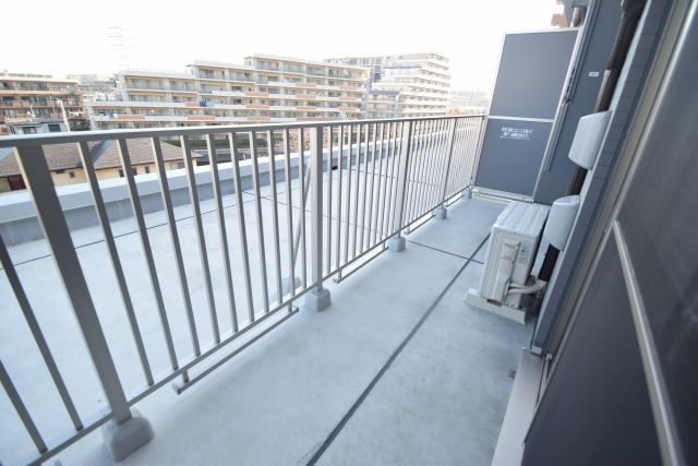 N-STAGE下総中山のバルコニー|奥行きのあるベランダ