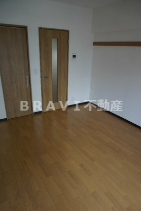 オーパスグラン谷町　BRAVI不動産の寝室|【オーパスグラン谷町】使い勝手のいい寝室です