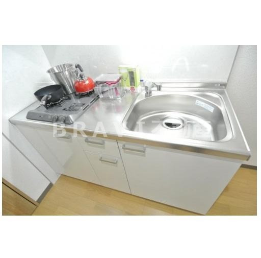 オーパスグラン谷町　BRAVI不動産のキッチン|【オーパスグラン谷町】お料理しやすいキッチンです