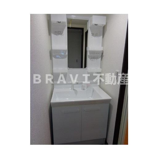 オーパスグラン谷町　BRAVI不動産の洗面所|【オーパスグラン谷町】使いやすい洗面所です