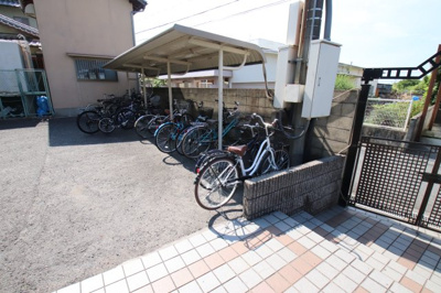 【その他共用部分】 | 尾崎コーポ | 駐輪場