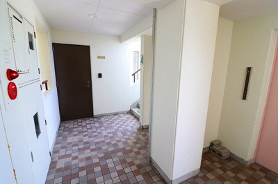 【エントランス】 | エンゼルハイム首里坂下