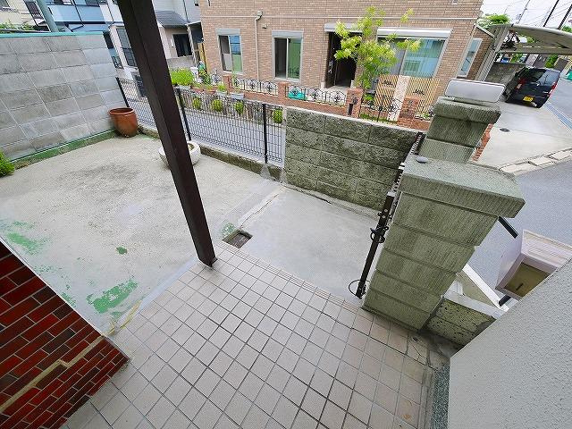 城町戸建のエントランス