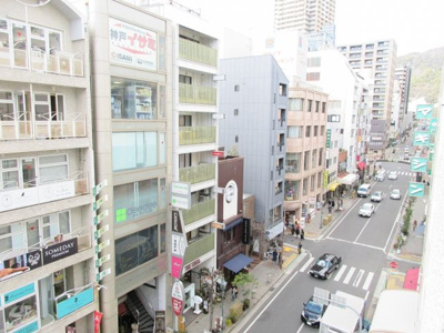 【展望】 | トアロード付近サービス業向け居抜き店舗 | トアロード側に面しています。