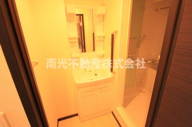 レオネクストハピネス ( 近畿大学 一人暮らし )の独立洗面台|画像は同タイプの別物件のものです。