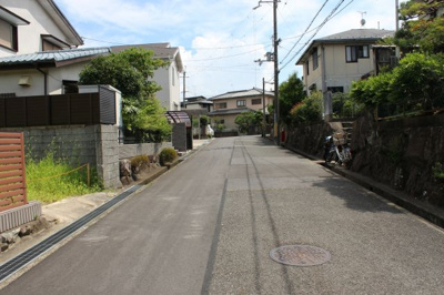 【前面道路含む現地写真】 | 大津市湖青2丁目8-12　土地