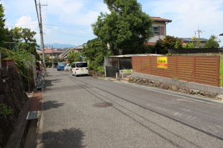 【前面道路含む現地写真】