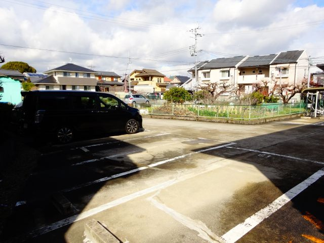 ルグラン南の駐車場