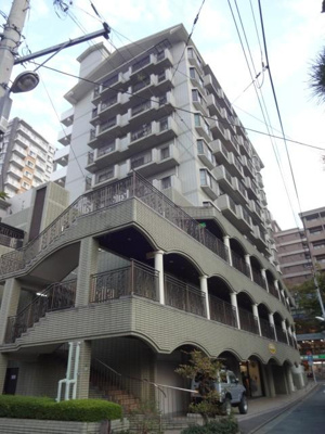 【外観】 | KM原田ビル | 南向きで日当たりが良好な角部屋物件です。