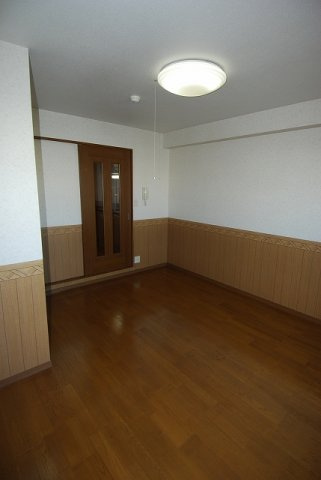 リバティ青山の洋室