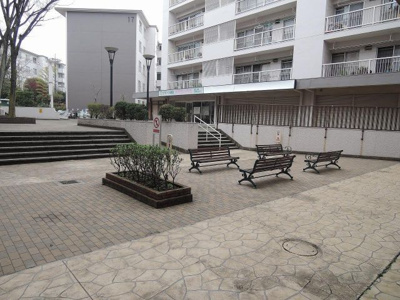 【その他共用部分】 | 宮前平グリーンハイツ１６号棟 | マンション敷地内