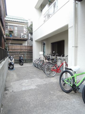 【その他共用部分】 | 中島ハウス | 駐輪場・バイク置場