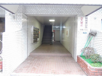 【エントランス】