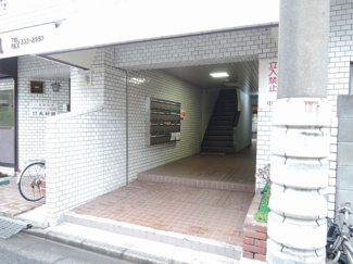 【エントランス】