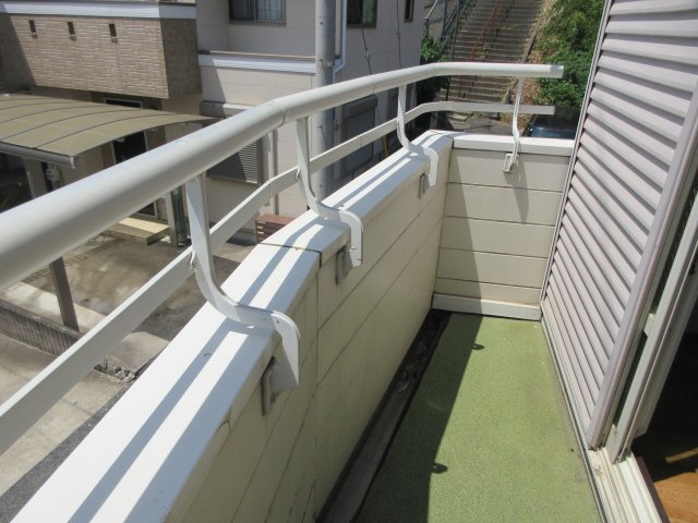 ハイツ日吉のバルコニー