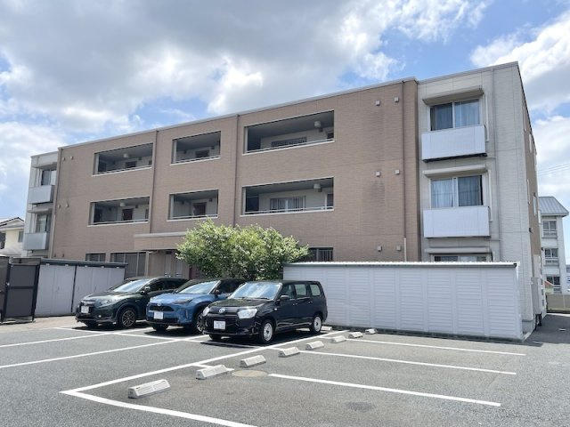 メゾンマスト盛南中央Ⅱの外観