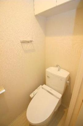 アーバネックス北堀江II　BRAVI不動産のトイレ|【アーバネックス北堀江Ⅱ】ゆったりとした空間のトイレです