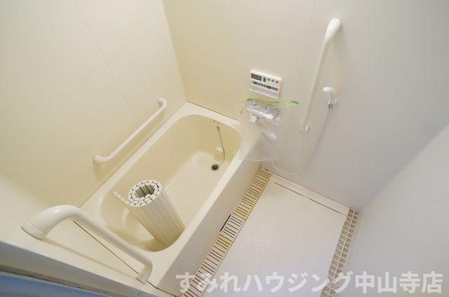 鈴彩館（リンサイカン）の浴室|高温差し湯式追い炊きが出来るお風呂です