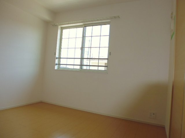 グレイスアベニューＡの洋室