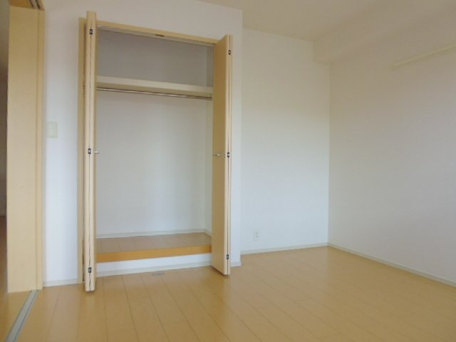 グレイスアベニューＡの洋室