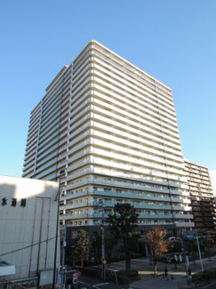 【外観】 | フロントサービス・ゲストルーム・シアタールーム等共用施設充実♪