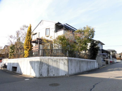 【外観】 | 大津市仰木の里東六丁目5-14 中古戸建 | 角地の状況を確認いただける写真