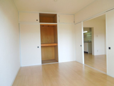 【洋室】 | ル・リオンひくまの