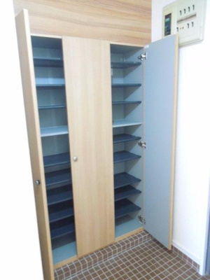 【玄関】 | ル・リオンひくまの