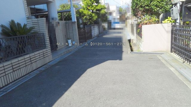 箕面市半町１丁目　中古一戸建の周辺