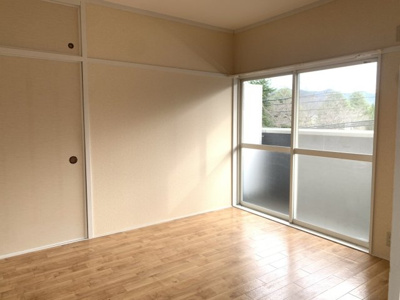 【洋室】 | 柏原コーポラス